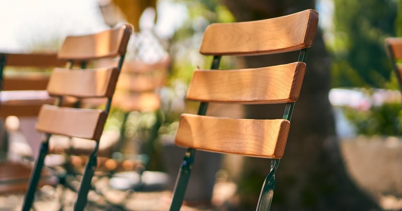 Aménager une terrasse en bois dans son jardin : le guide pratique